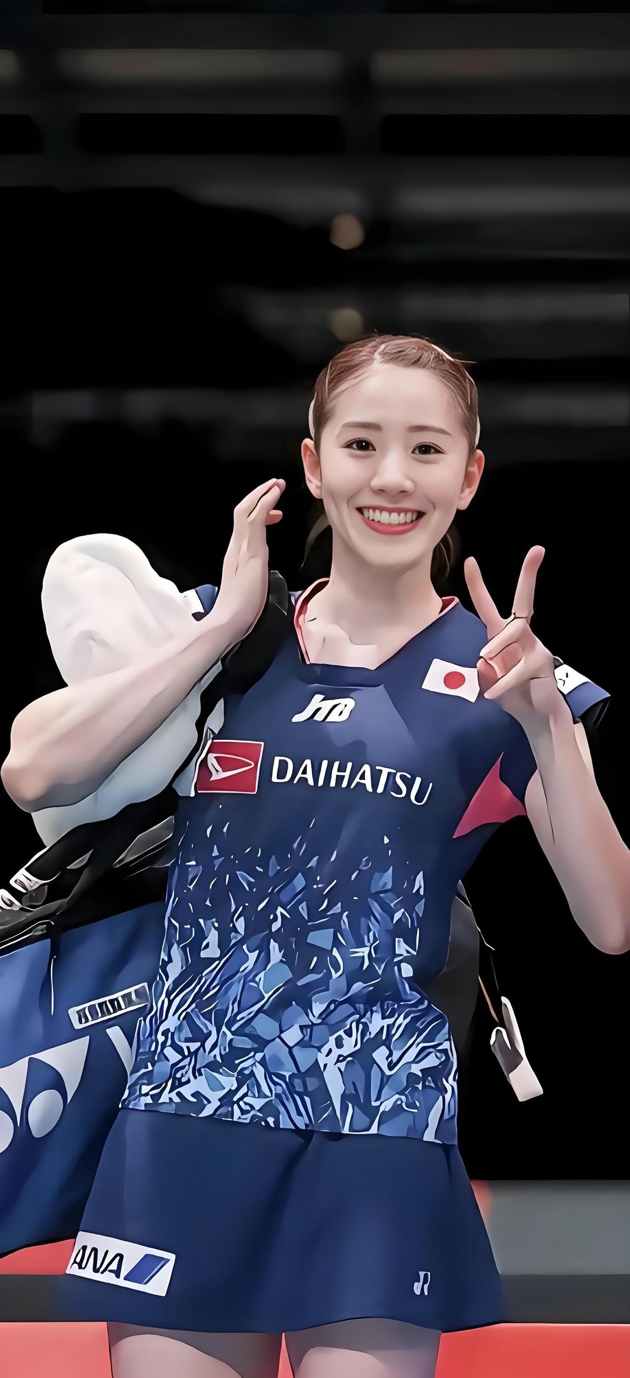 包含球场上女选手的精彩表现引起观众的热议的词条