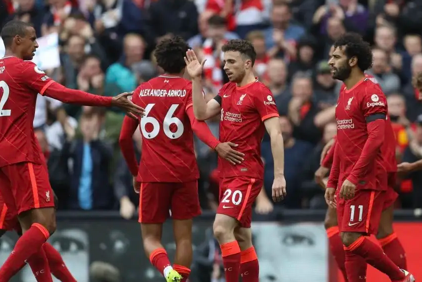 开云体育课程-紧张对决！球队战斗力角逐胜负的简单介绍